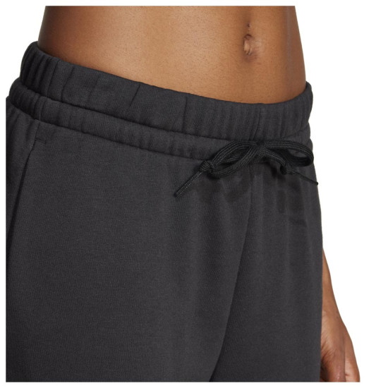 Adidas Γυναικείο σορτς Essentials Big Logo French Terry Shorts Adidas Γυναικείο σορτς Essentials Big Logo French Terry Shorts